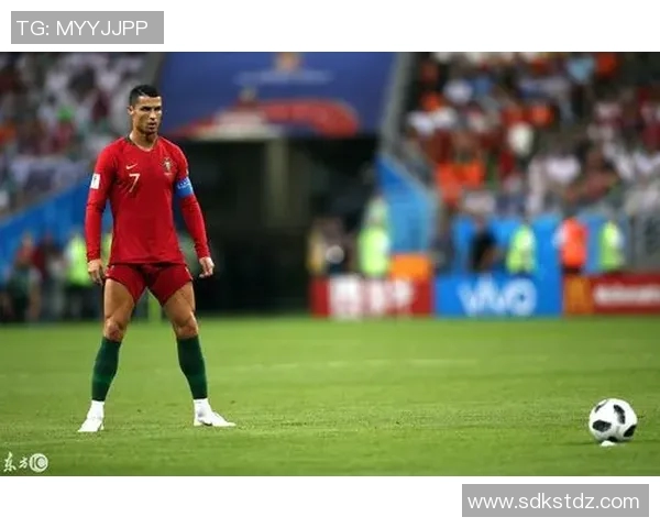 震撼呈现足球巨星3D高清壁纸 打造专属球场明星视觉盛宴